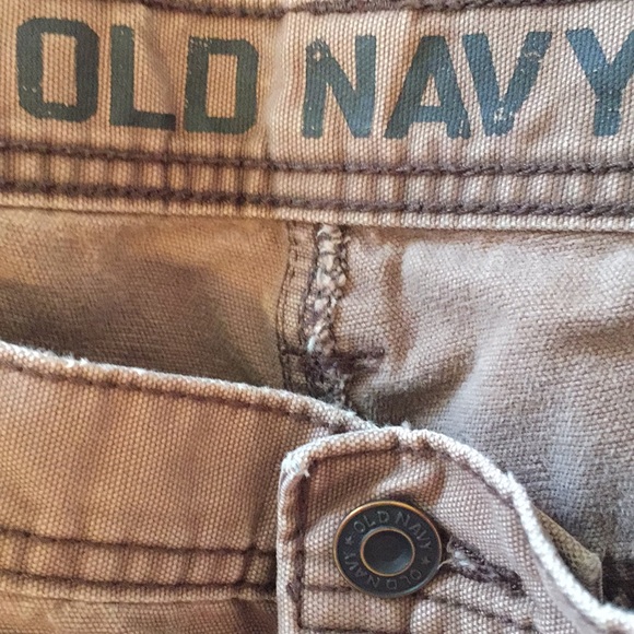 Old Navy chinos - Picture 5 of 6